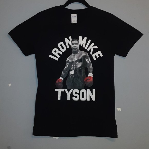 Gildan Other - NWOT Mike Tyson Graphic Tee by Gildan Size Small